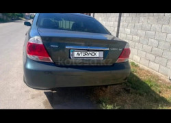 Toyota Camry 2001 года