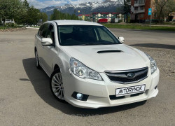 Subaru Legacy 2011 года