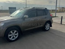 Toyota RAV4 2010 года
