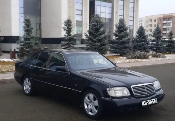 Mercedes-Benz S-Класс 1993 года