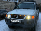 Mitsubishi Montero Sport 2000 года