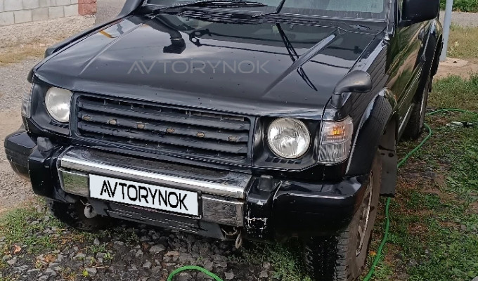 Mitsubishi Pajero 1993 года