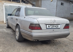 Mercedes-Benz E-Класс 1992 года