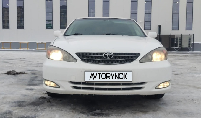 Toyota Camry 2003 года