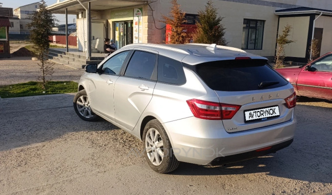 ВАЗ (Lada) Vesta 2021 года