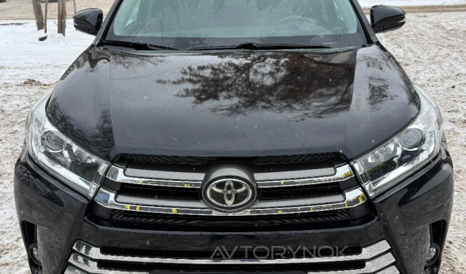 Toyota Highlander 2018 года