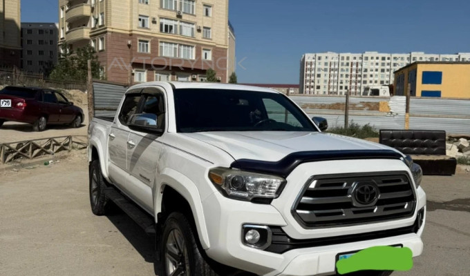 Toyota Tacoma 2018 года