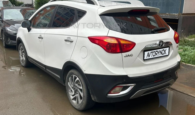 JAC S3 2018 года