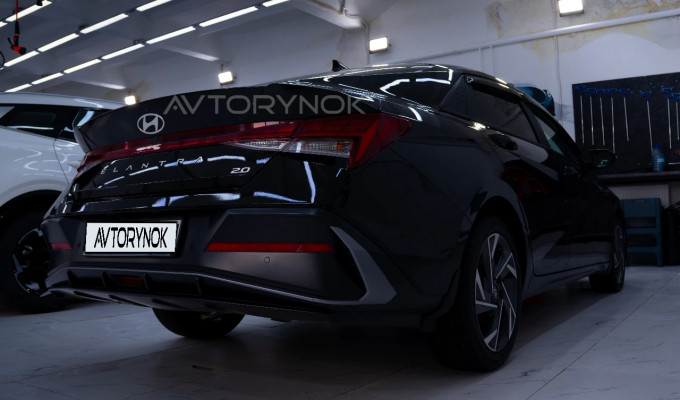 Hyundai Elantra 2024 года