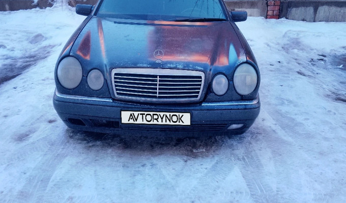 Mercedes-Benz E-Класс 1996 года