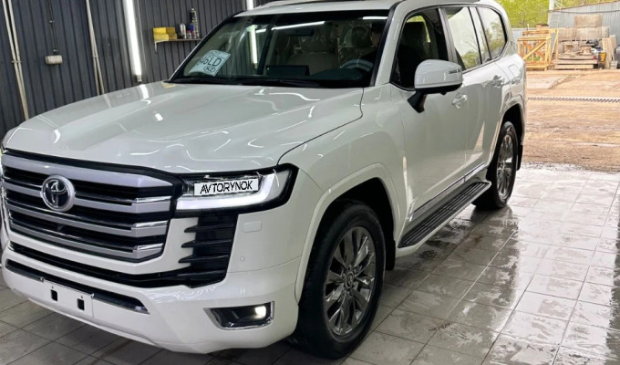 Toyota Land Cruiser 2022 года