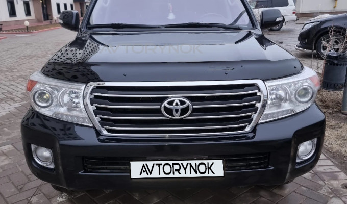 Toyota Land Cruiser 2015 года