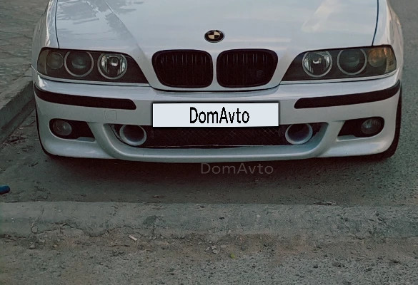 BMW M5 2002 года