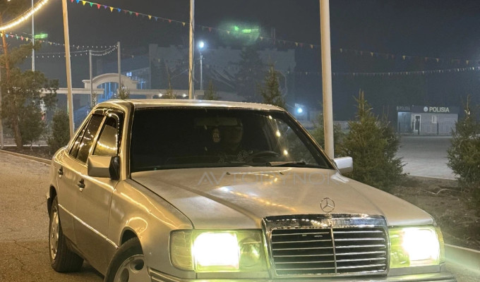 Mercedes-Benz E-Класс 1991 года