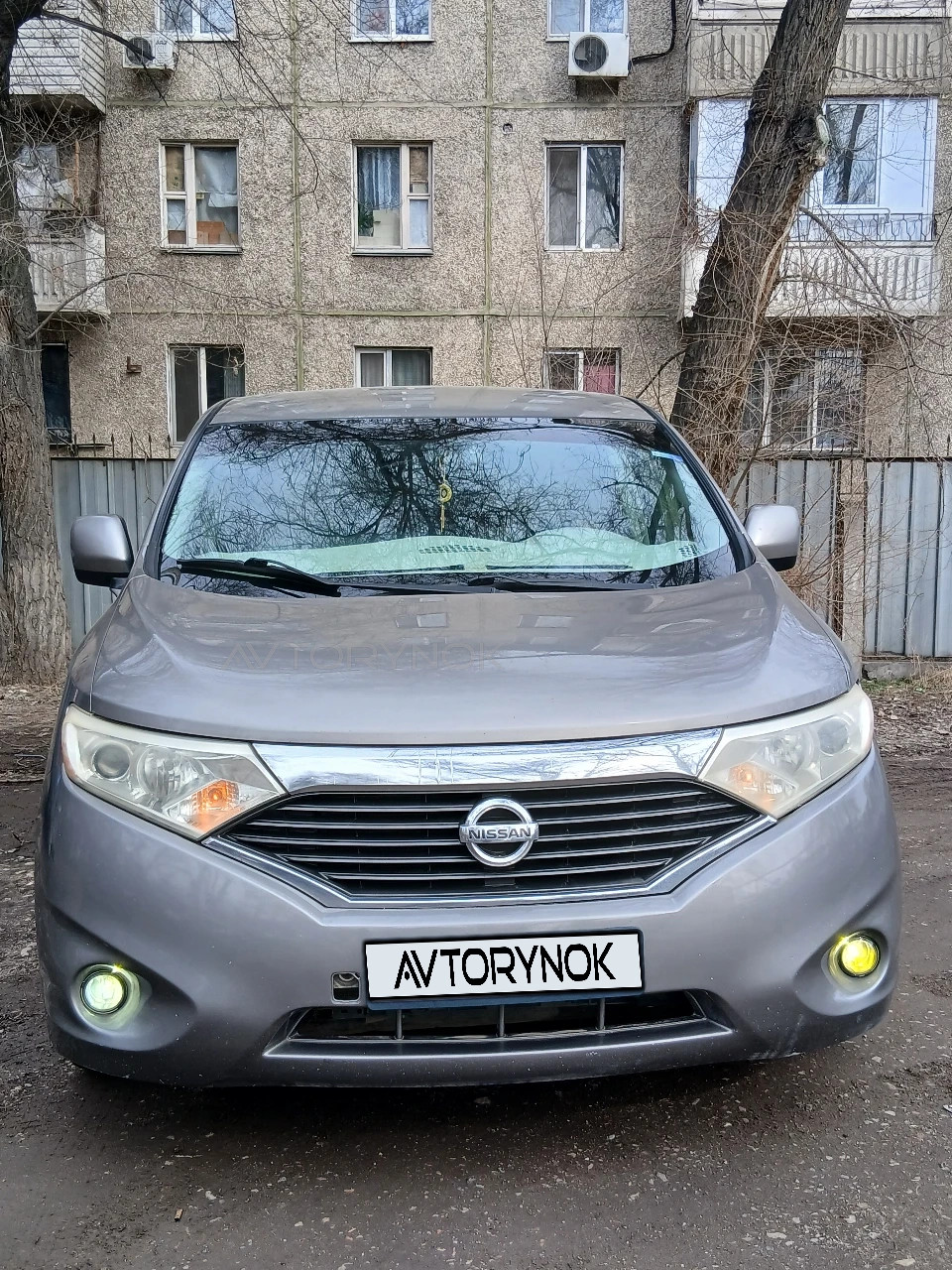 Nissan Quest, 2011