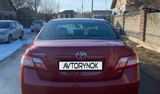 Toyota Camry 2006 года