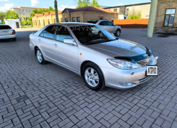 Toyota Camry 2003 года