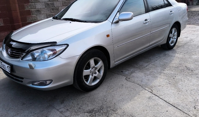 Toyota Camry 2003 года
