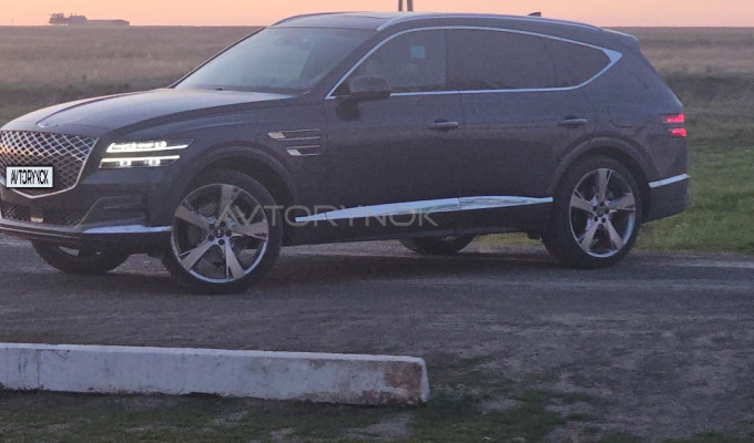 Genesis GV80 2021 года