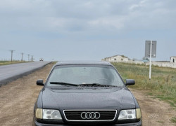Audi A6 1994 года