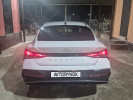 Hyundai Elantra 2024 года