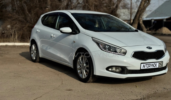 Kia Cee'd 2014 года