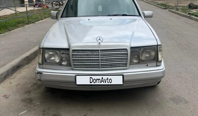 Mercedes-Benz E-Класс 1991 года