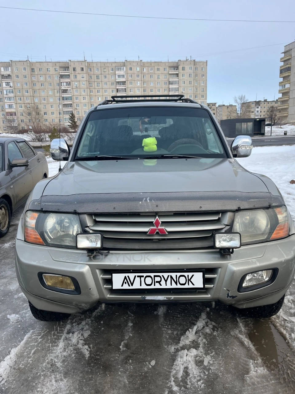 Mitsubishi Montero, 2000