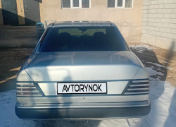Mercedes-Benz E-Класс 1992 года