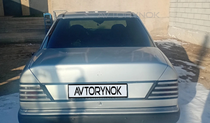 Mercedes-Benz E-Класс 1992 года