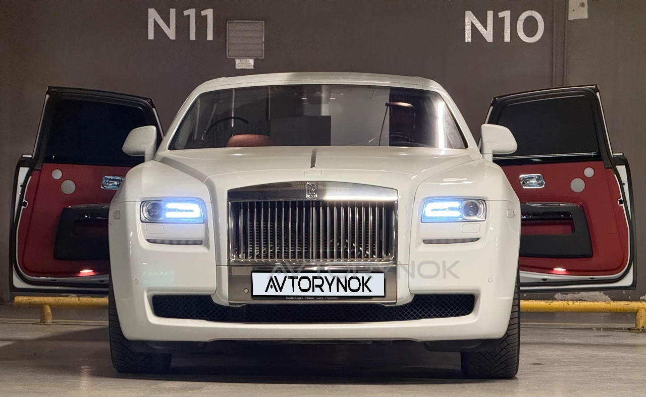 Rolls-Royce Ghost, 2013