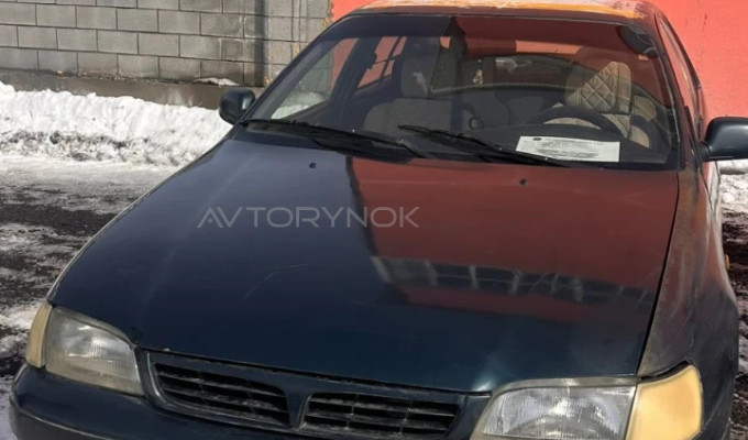 Toyota Carina E 1993 года