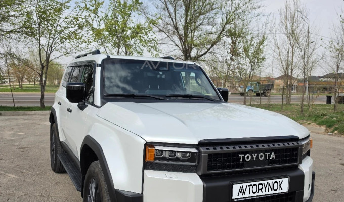 Toyota Land Cruiser Prado 2025 года