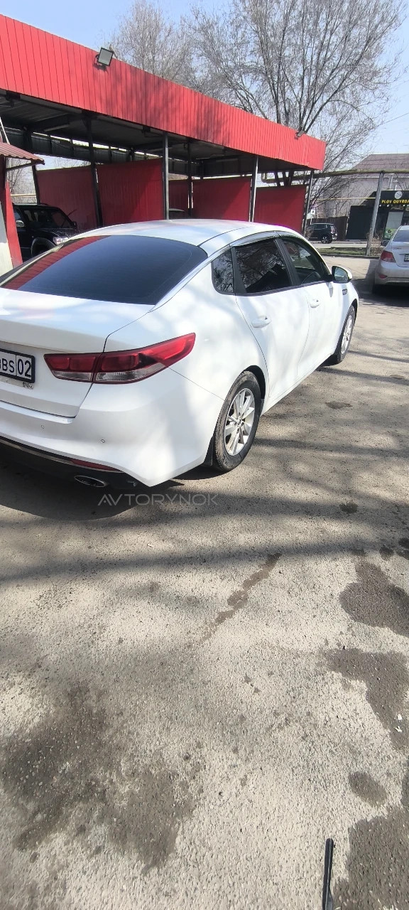 Kia K5, 2016