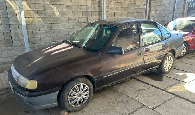 Opel Vectra 1993 года