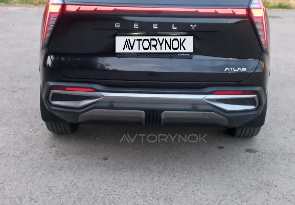 Geely Atlas 2023 года