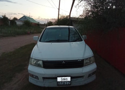 Mitsubishi Chariot 1998 года