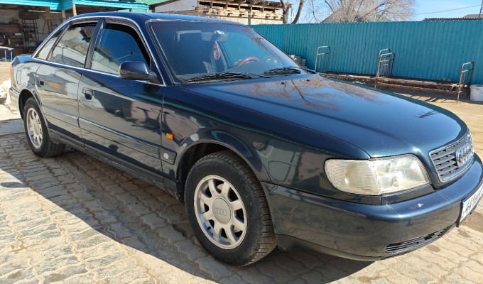 Audi A6 1994 года