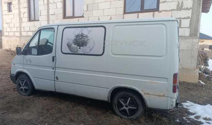 Ford Transit 1988 года