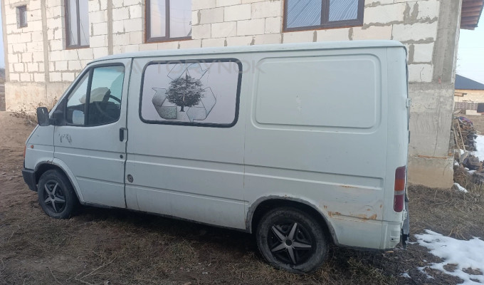 Ford Transit 1988 года