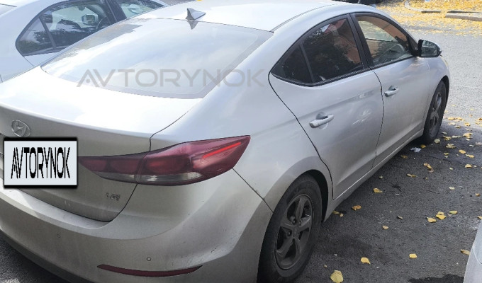 Hyundai Avante 2017 года
