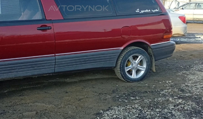 Toyota Previa 1992 года