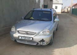 Kia Rio 2005 года
