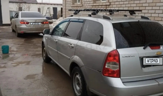 Chevrolet Lacetti 2010 года