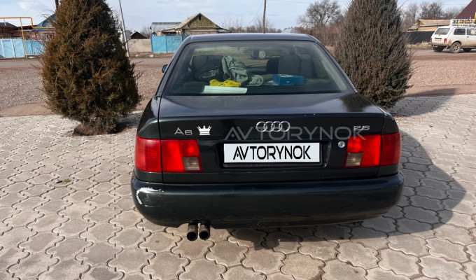 Audi A6 1994 года