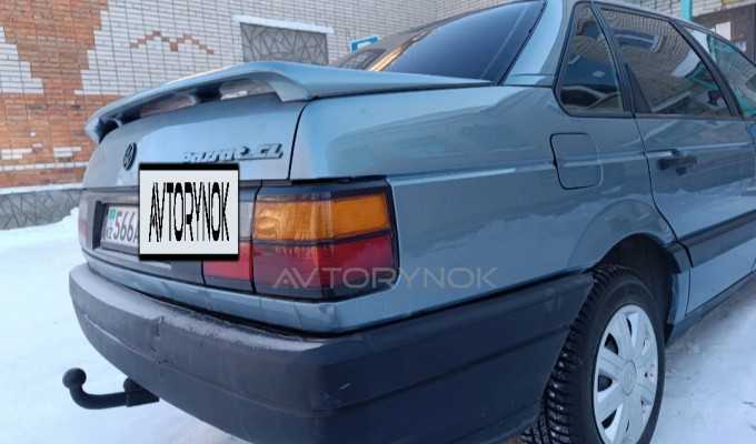 Volkswagen Passat 1993 года