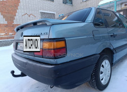 Volkswagen Passat 1993 года