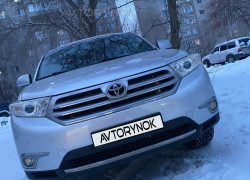 Toyota Highlander 2012 года