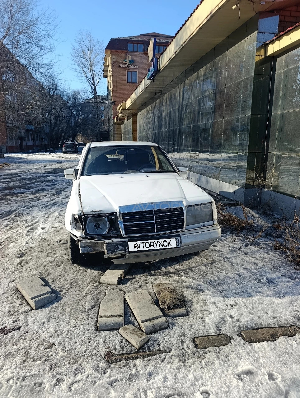 Mercedes-Benz E-Class, 1991