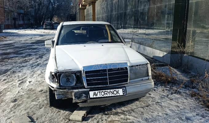 Mercedes-Benz E-Класс 1991 года